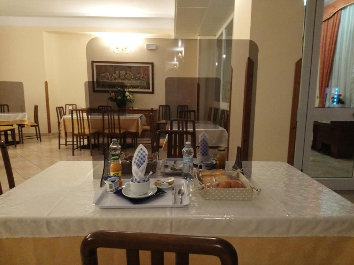 Casapaceebene Hotel San Giovanni Rotondo Luaran gambar